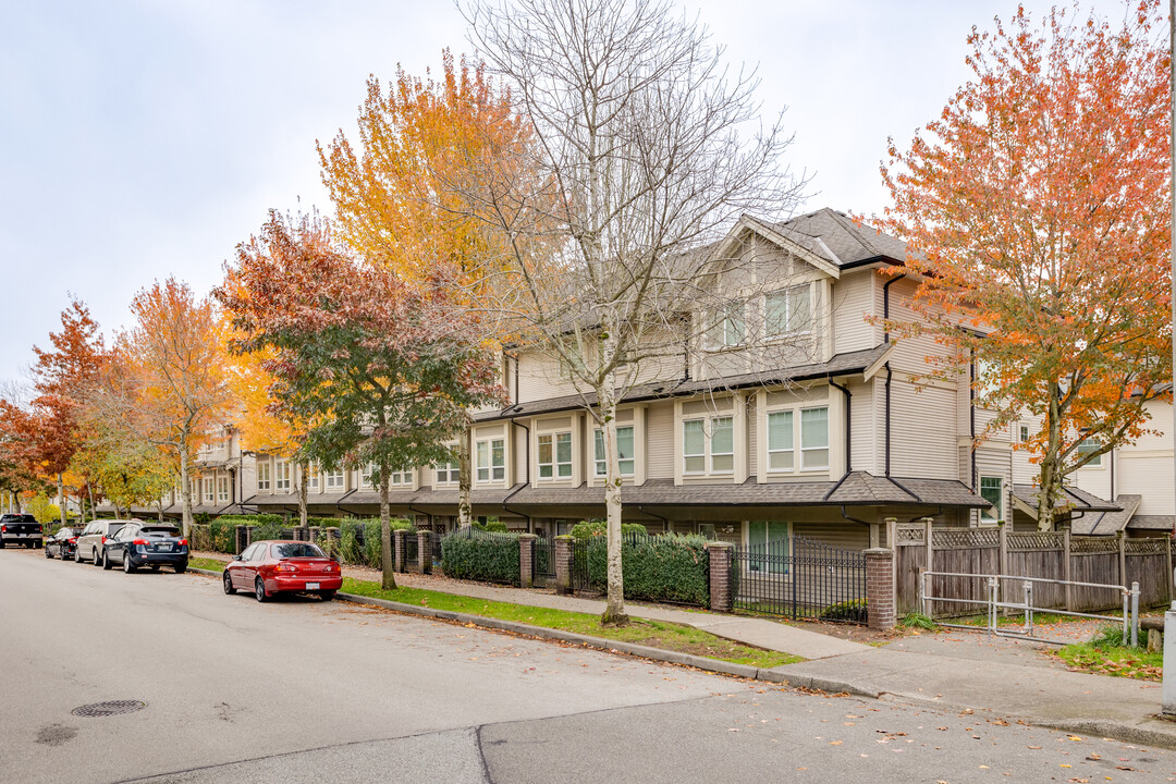 8358 121A St in Surrey, BC - Building Photo