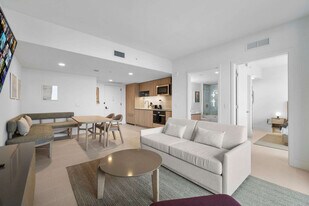 159 NE 6th St, Unit SI FL46-ID1032225P in Miami, FL - Building Photo