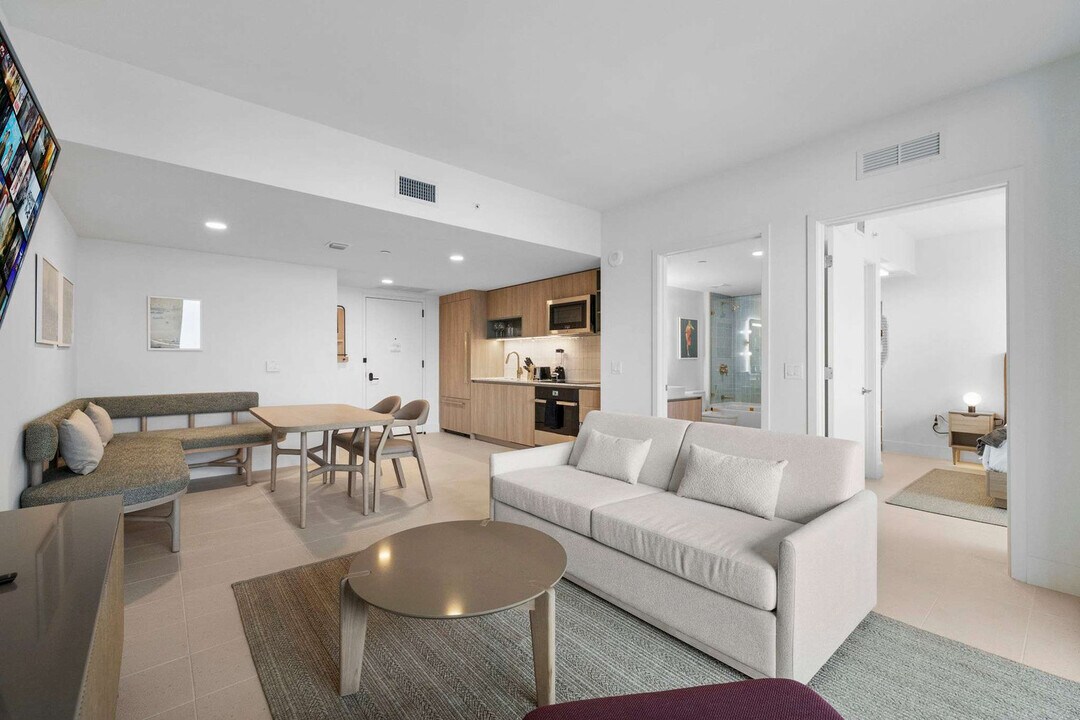159 NE 6th St in Miami, FL - Building Photo