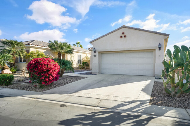 81945 Avenida Alcalde in Indio, CA - Building Photo - Building Photo