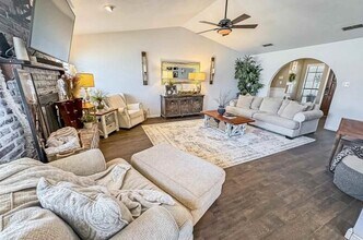 1210 W Pueblo Ave in Hobbs, NM - Building Photo - Building Photo