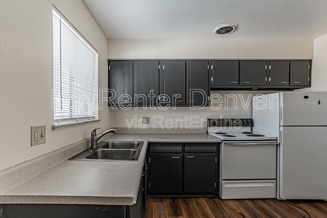 property at 4588 Everett St