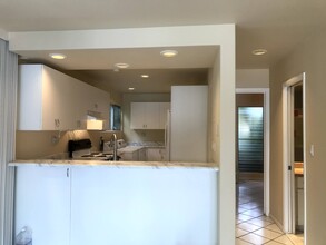 444 Lunalilo Home Rd-Unit -N/A in Honolulu, HI - Building Photo - Building Photo