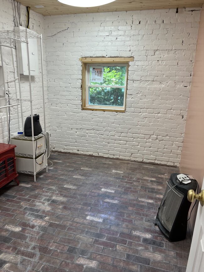135 Pigeon St, Unit First floor in Waynesville, NC - Building Photo - Building Photo