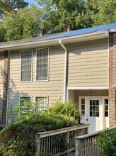 5975 Dixon Dr in Raleigh, NC - Building Photo - Building Photo