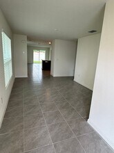 2164 NE 28th Ln in Ocala, FL - Building Photo - Building Photo