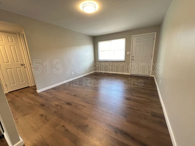 524 Rockdale Ave in Cincinnati, OH - Building Photo - Building Photo