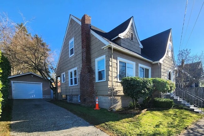 1307 N Proctor St in Tacoma, WA - Building Photo - Building Photo