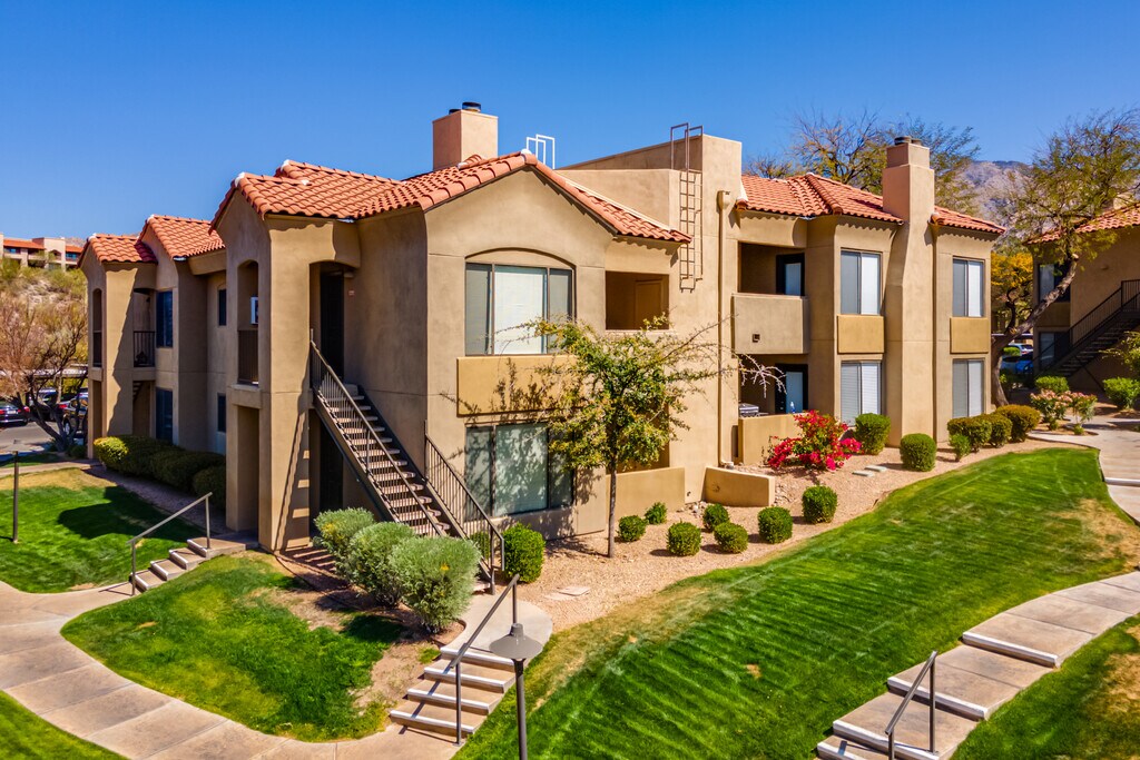The Legends at La Paloma Apartments in Tucson, AZ