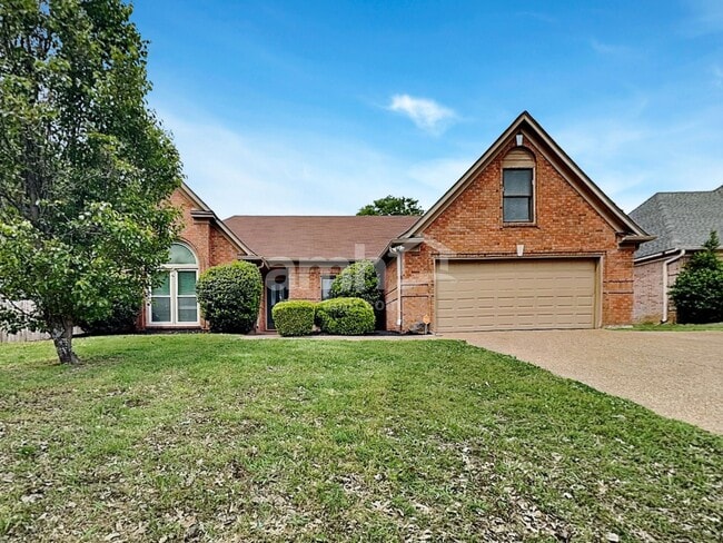 2713 Country Glade Cv N