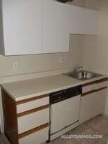 86 Glenville Ave in Boston, MA - Building Photo