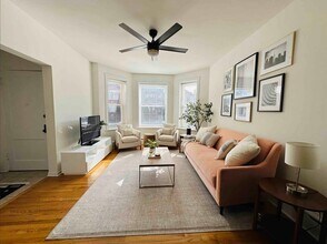 4520 N Albany Ave in Chicago, IL - Building Photo - Building Photo