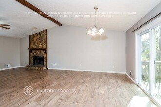 1715 Hickory Grove Trail NW in Acworth, GA - Foto de edificio - Building Photo