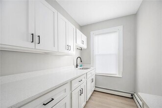 65 Hendrick St in Providence, RI - Building Photo - Building Photo