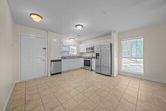 10 Raccoon Ln in Spring, TX - Building Photo - Building Photo