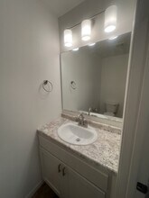 5912 36th St S in Fargo, ND - Foto de edificio - Building Photo