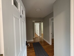 49 High St, Unit 49 in Somerville, MA - Foto de edificio - Building Photo