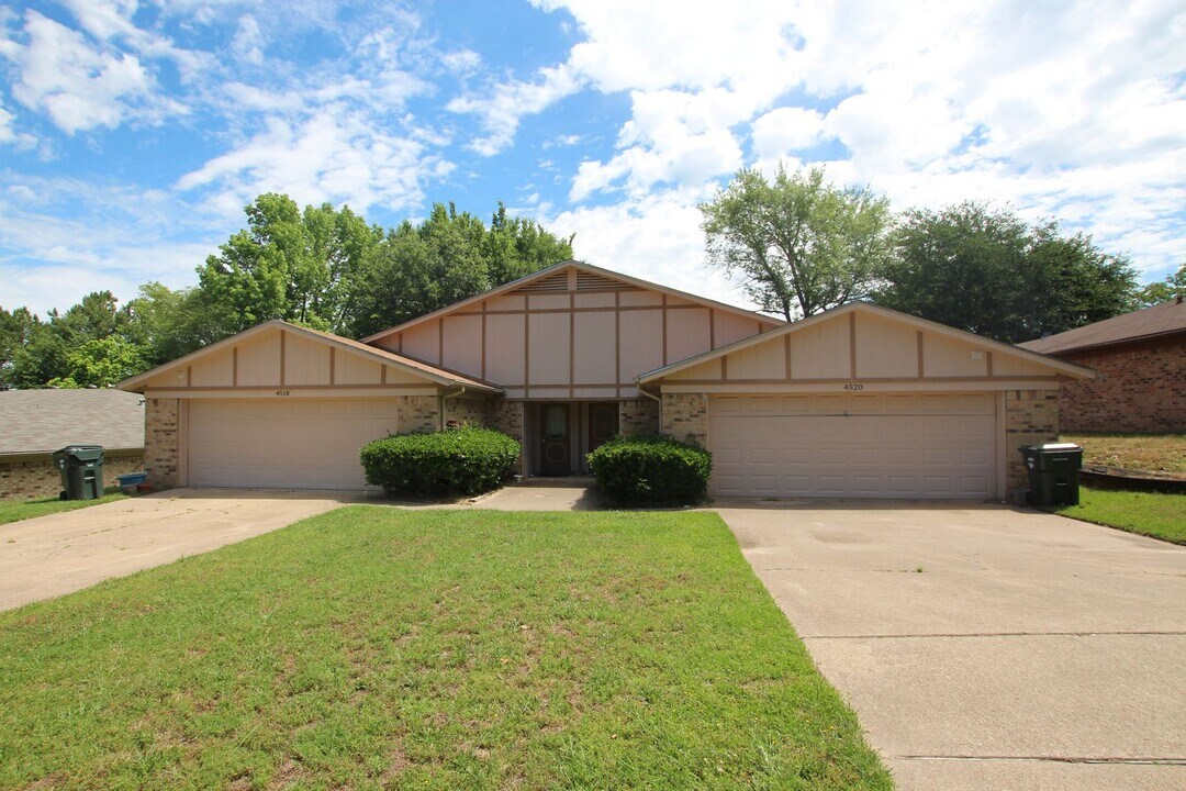 4518-4520 Edinburgh Dr in Tyler, TX - Building Photo