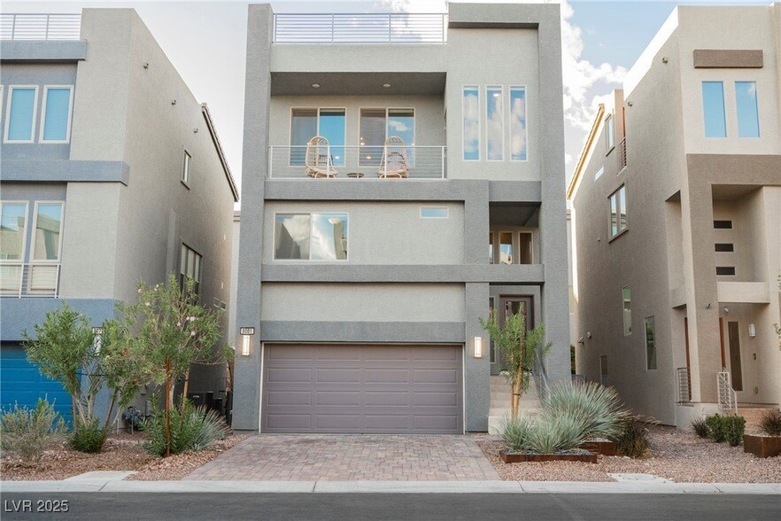 8081 Misty Canyon Ave in Las Vegas, NV - Building Photo