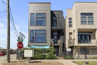 5122 Lillian St in Houston, TX - Building Photo - Building Photo