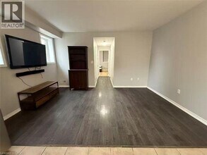 931 Glasgow St in Kitchener, ON - Building Photo - Building Photo