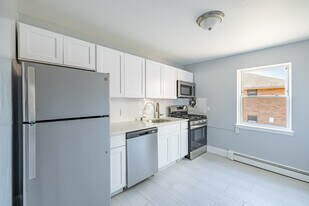 Station Square Apartments in East Rutherford, NJ - Building Photo