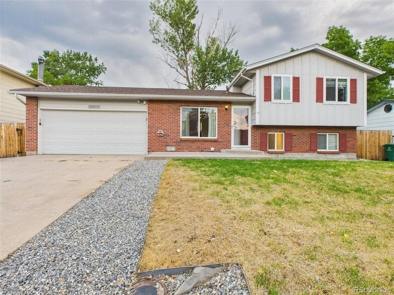 4603 S Dudley St in Littleton, CO - Building Photo