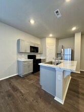 6816 SW Devotion Ave in Bentonville, AR - Building Photo - Building Photo