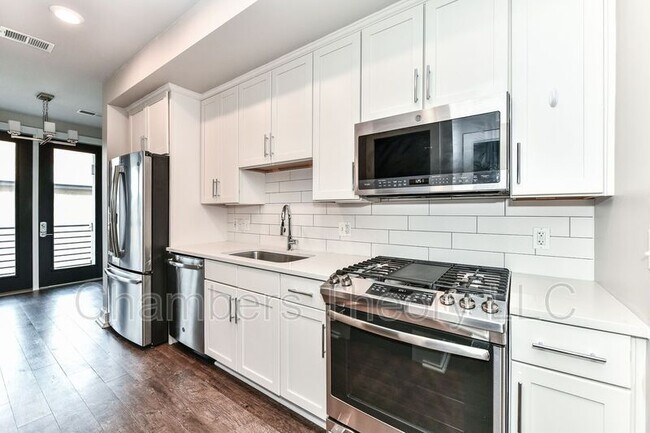 property at 1800 Mt Vernon Ave