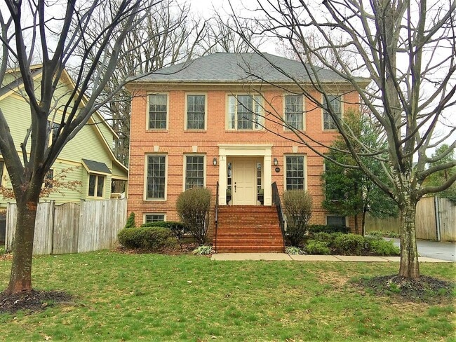 property at 2904 4th St N