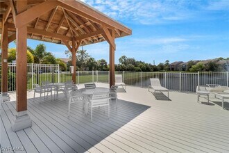 169 Santa Clara Dr in Naples, FL - Building Photo - Building Photo