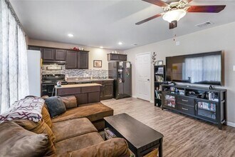 16693 E Hammon in Montgomery, TX - Building Photo - Building Photo