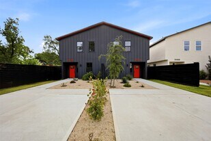 7818 Hanfro Ln in Houston, TX - Building Photo