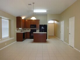 21515 Rose Mill Dr in Kingwood, TX - Building Photo