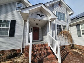 112 Bray View Dr in Moyock, NC - Building Photo - Building Photo