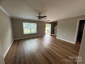 431 Kingville Dr in Charlotte, NC - Building Photo - Building Photo