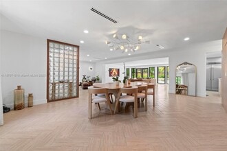 15202 SW 80th Ave in Palmetto Bay, FL - Building Photo - Building Photo