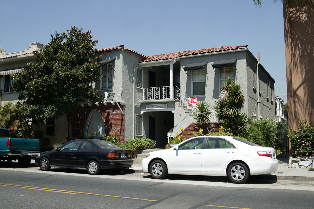 Harrington Apartments in Long Beach, CA - Building Photo