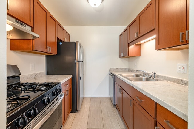 Brownstown Square Apartments in Romulus, MI - Foto de edificio - Interior Photo