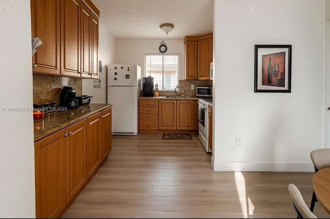 property at 2760 W 61st Pl