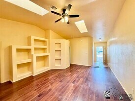 10704 E 34th St in Yuma, AZ - Building Photo