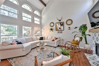2252 Goodwood Blvd SE in Smyrna, GA - Building Photo - Building Photo