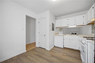 4066 Heritage Valley Ct in Norcross, GA - Building Photo - Building Photo