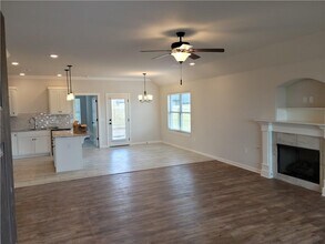 4327 W Topeka Ave in Fayetteville, AR - Building Photo - Building Photo