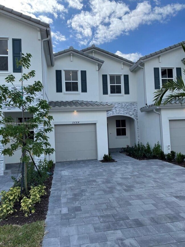 2684 SE 11th Ct in Homestead, FL - Building Photo - Building Photo