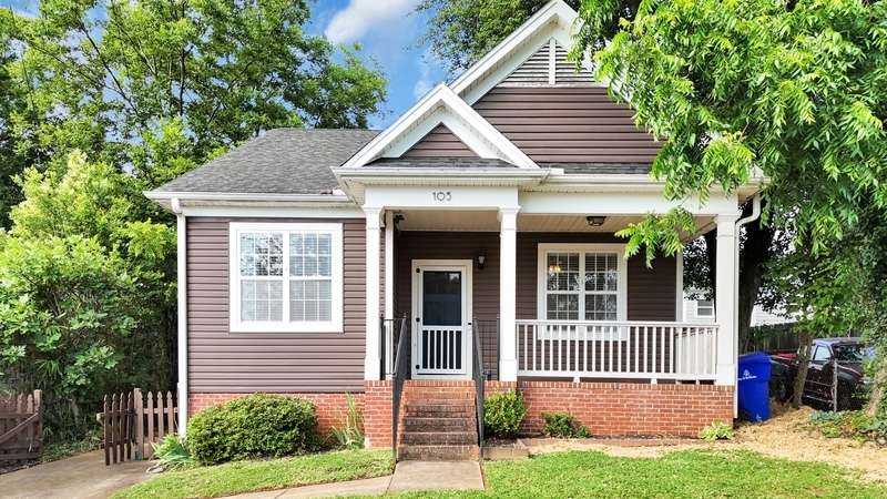 105 Nelson St in Greenville, SC - Foto de edificio