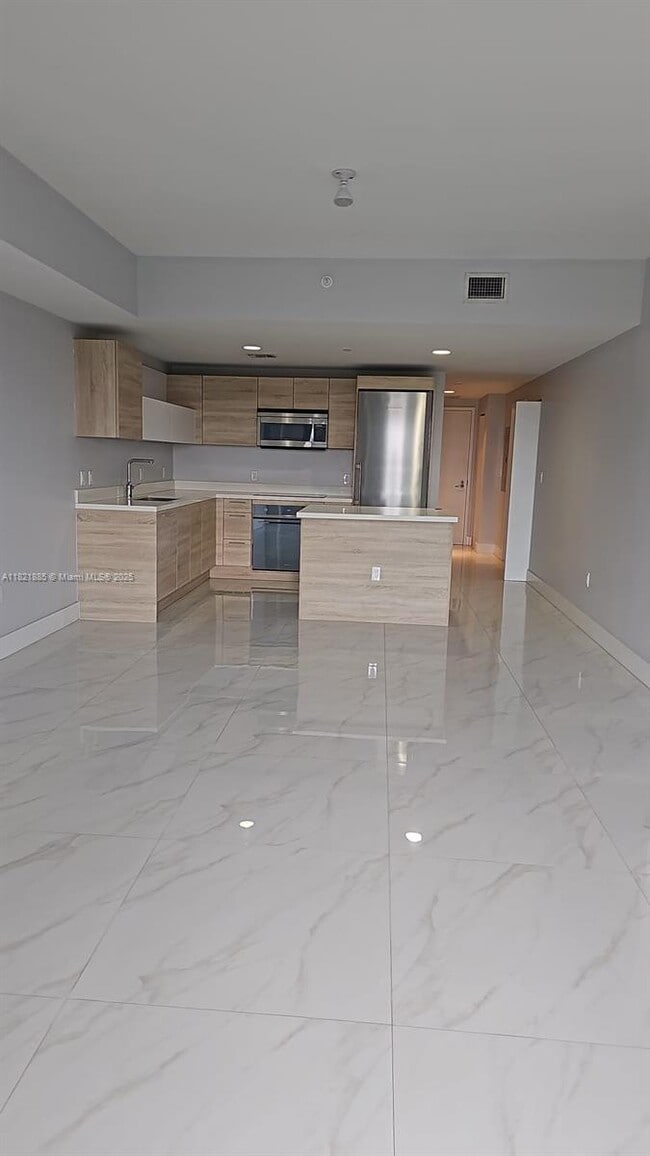 property at 16385 Biscayne Blvd