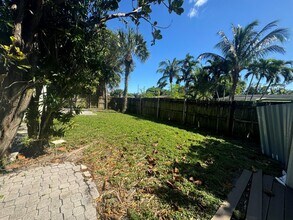 8817 Dania Dr in Palm Beach Gardens, FL - Building Photo - Building Photo