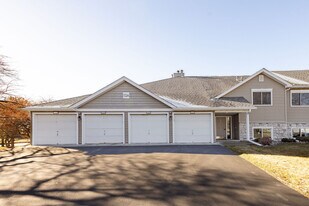 14431 Fairway Dr, Unit 14431 Fairway Drive in Eden Prairie, MN - Building Photo