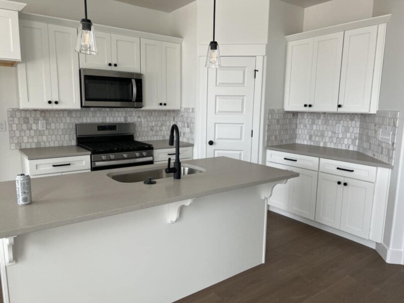2868 Blue Dawn Ln in Saratoga Springs, UT - Building Photo
